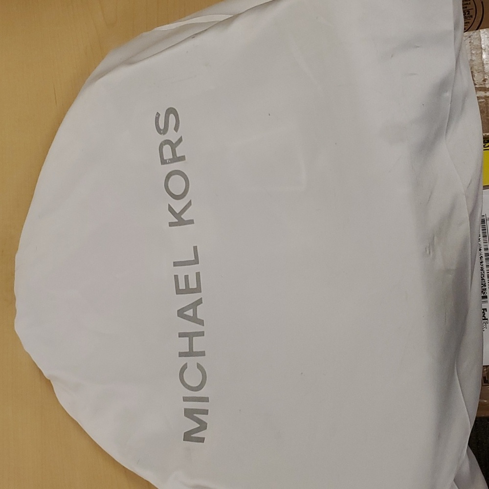 Michael Kors pocketbook